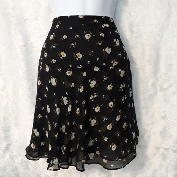 Old Navy Dresses & Skirts - OLD NAVY black skirt